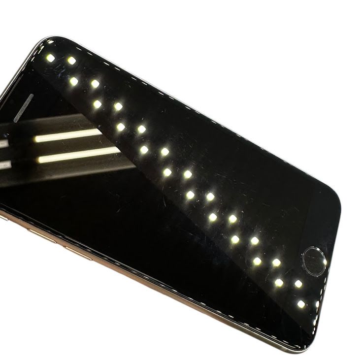 �ڥХåƥ꡼85%��iPhone��SE����3�����128GB���������饤�ȡ�SIM�ե꡼��au��