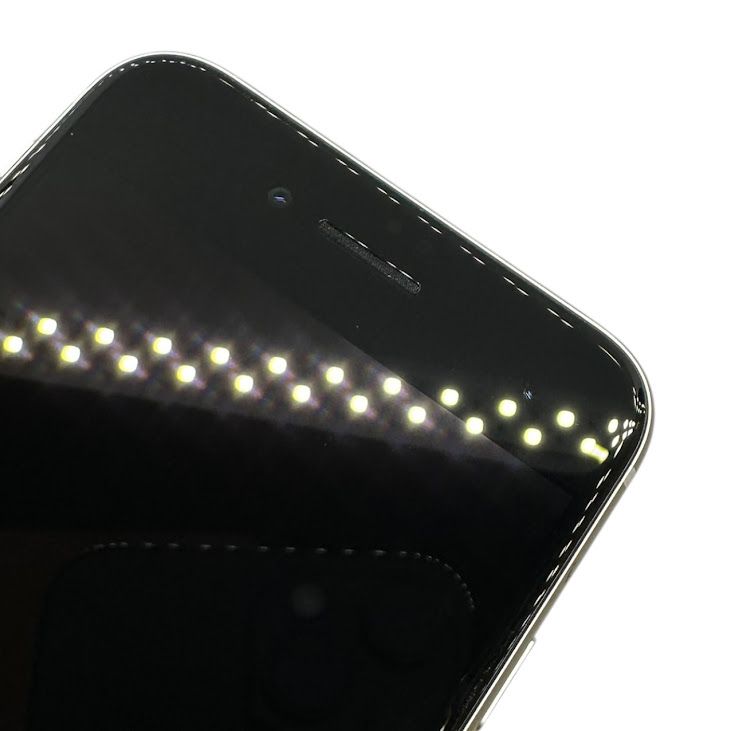 【バッテリー100%】iPhone SE(第3世代) 64GB スターライト SIMフリー ドコモ版