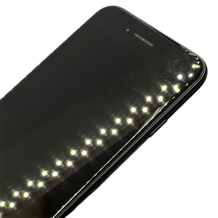 �ڥХåƥ꡼90%��iPhone��SE����2�����64GB���֥�å���SIM�ե꡼���ɥ�����