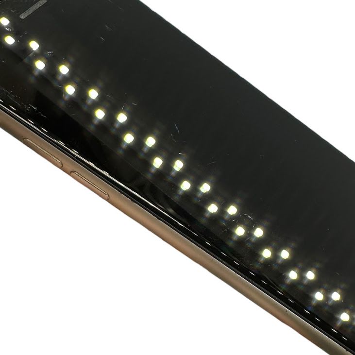 �ڥХåƥ꡼80%��iPhone��SE����2�����64GB���ۥ磻�ȡ�SIM�ե꡼�����եȥХ���