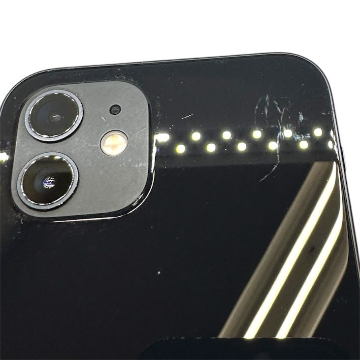 �ڥХåƥ꡼89%��iPhone��12��64GB���֥�å���SIM�ե꡼��au��