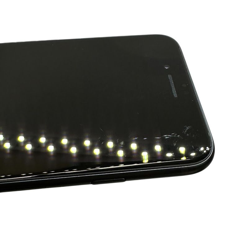 �ڥХåƥ꡼100%��iPhone��SE����3�����64GB���ߥåɥʥ��ȡ�SIM�ե꡼��au��