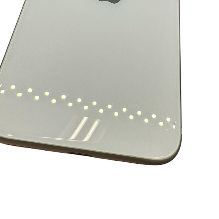 iPhone��SE����2�����64GB���ۥ磻�ȡ�SIM�ե꡼�����եȥХ���