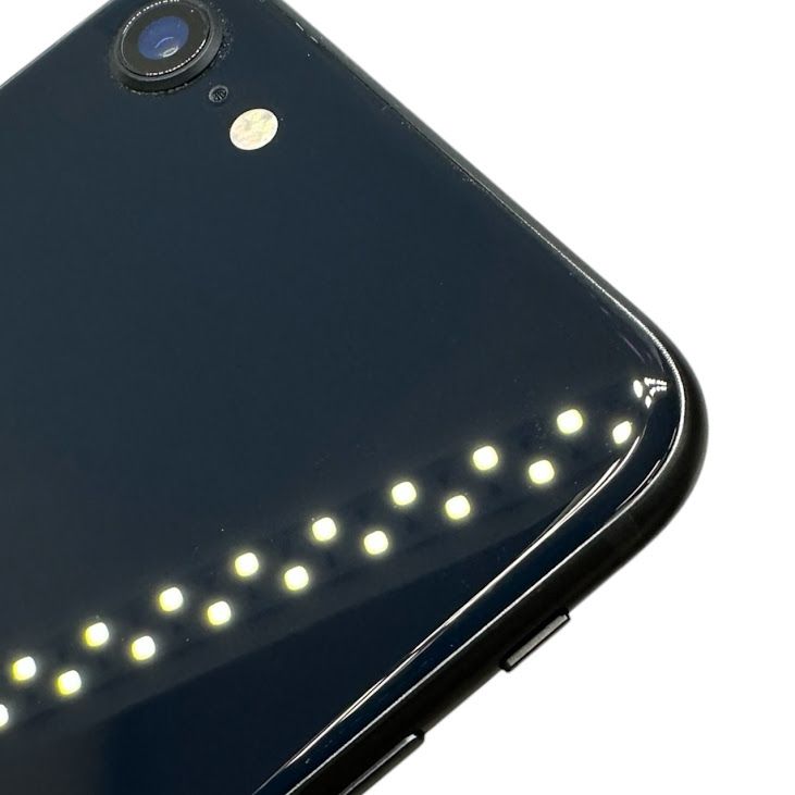 �ڥХåƥ꡼100%��iPhone��SE����3�����64GB���ߥåɥʥ��ȡ�SIM�ե꡼��au��