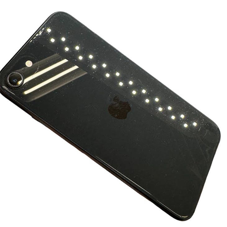 �ڥХåƥ꡼82%��iPhone��SE����2�����64GB���֥�å���SIM�ե꡼