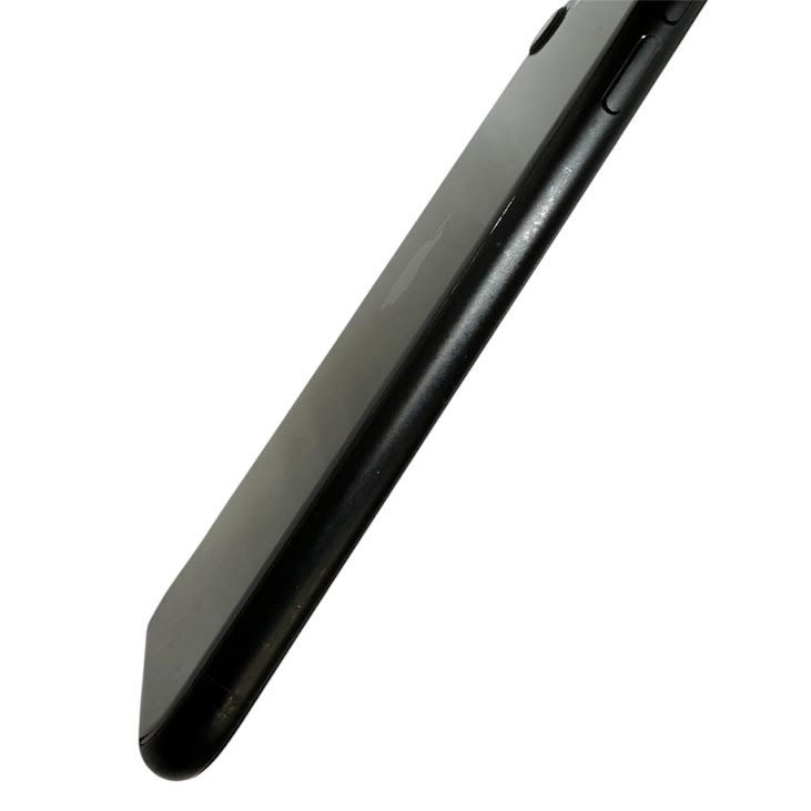 �ڥХåƥ꡼82%��iPhone��SE����2�����64GB���֥�å���SIM�ե꡼