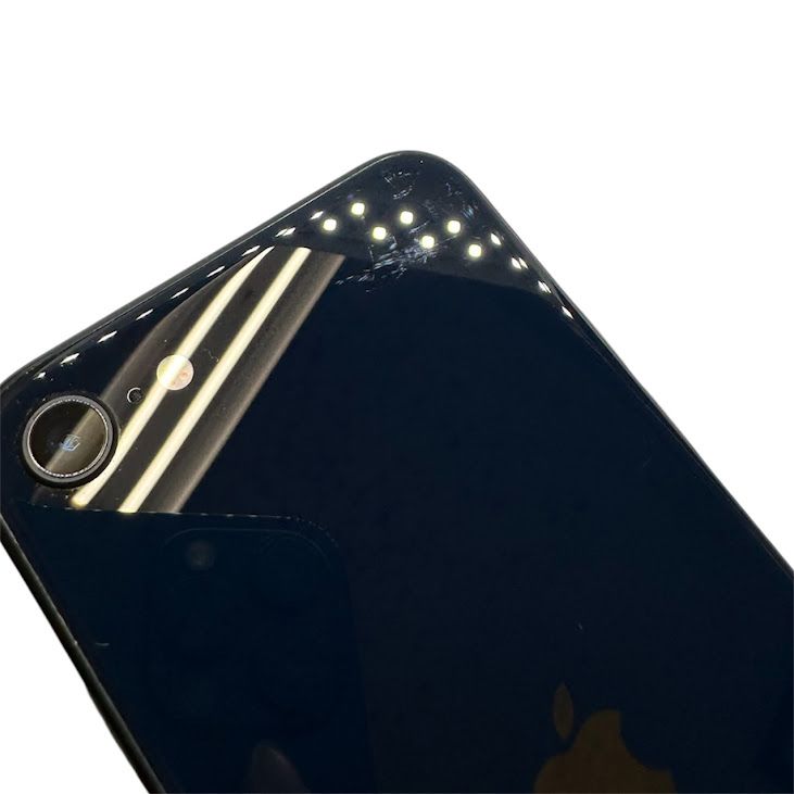 �ڥХåƥ꡼100%��iPhone��SE����3�����64GB���ߥåɥʥ��ȡ�SIM�ե꡼��au��