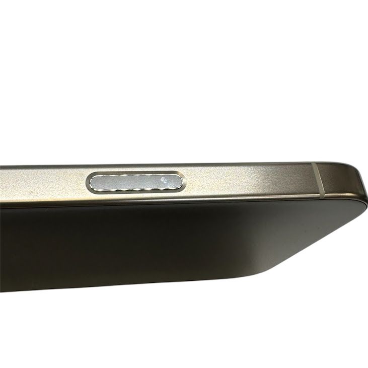 �ڥХåƥ꡼99%��iPhone��16ProMax��256GB���ʥ���������˥��ࡡSIM�ե꡼