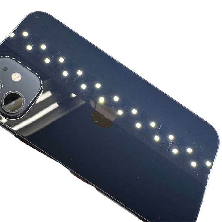 �ڥХåƥ꡼81%��iPhone��12��64GB���֥�å���SIM�ե꡼��Y��Х�����