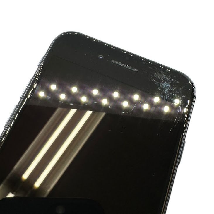 �ڥХåƥ꡼97%��iPhone��SE����3�����64GB���ߥåɥʥ���
