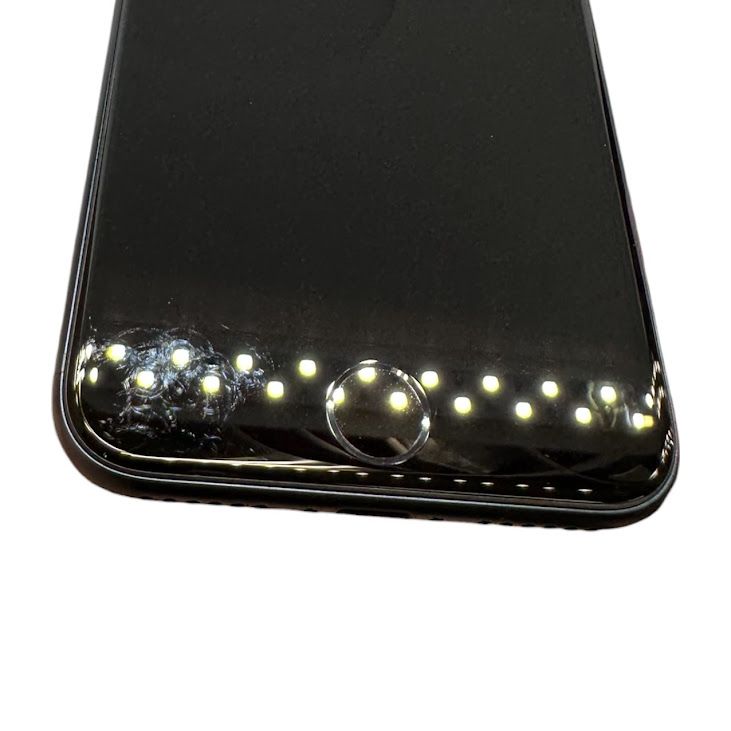 �ڥХåƥ꡼100%��iPhone��SE����3�����64GB���ߥåɥʥ��ȡ�SIM�ե꡼��au��