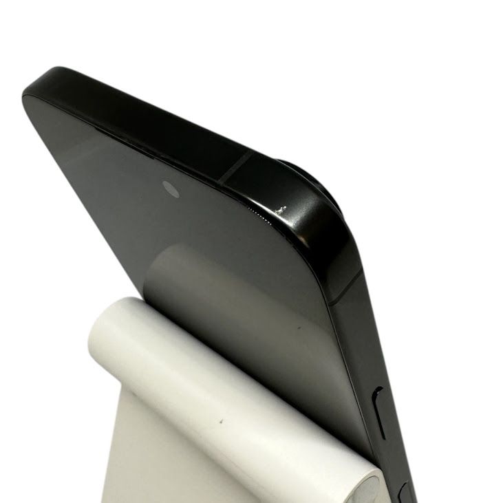�ڥХåƥ꡼86%��iPhone��16Pro��256GB���֥�å������˥��ࡡSIM�ե꡼��au��