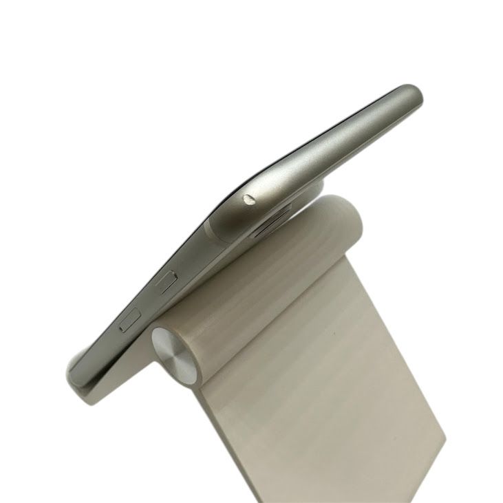 iPhone��SE����2�����64GB���ۥ磻�ȡ�SIM�ե꡼�����եȥХ���