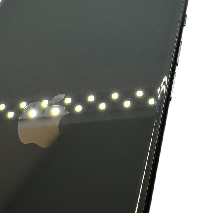 �ڥХåƥ꡼95%��iPhone��SE����2�����64GB���֥�å���SIM�ե꡼��au��