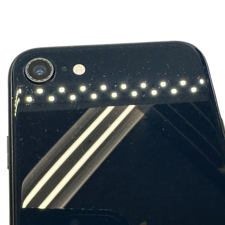 �ڥХåƥ꡼86%��iPhone��SE����3�����64GB���ߥåɥʥ��ȡ�SIM�ե꡼��au��