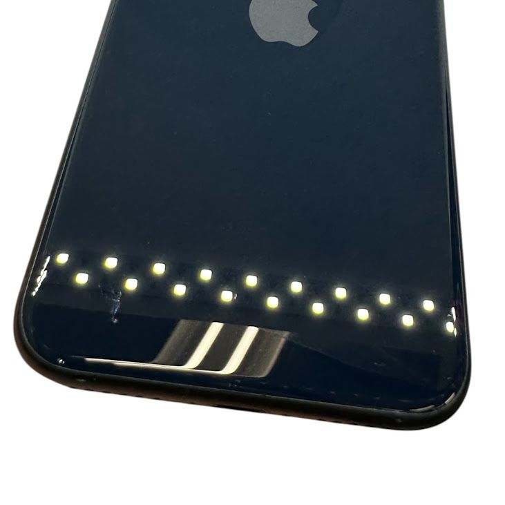 �ڥХåƥ꡼99%��iPhone��SE����3�����64GB���ߥåɥʥ��ȡ�SIM�ե꡼��au��