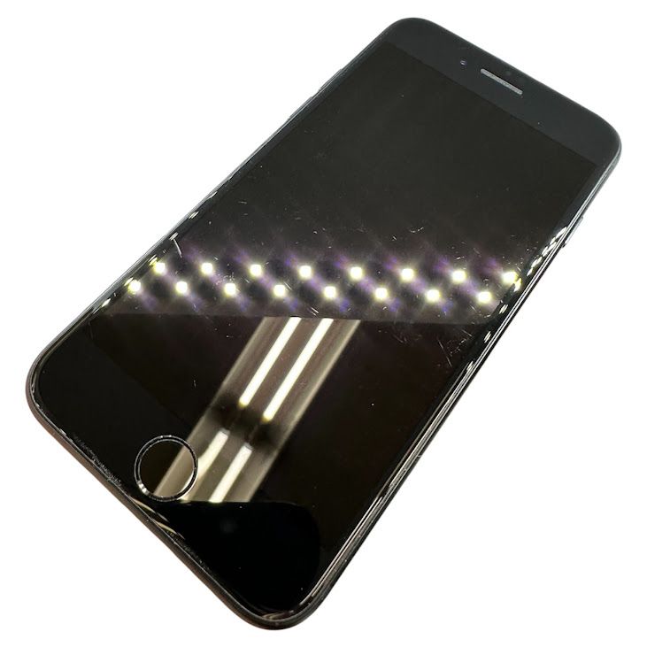 �ڥХåƥ꡼98%��iPhone��SE����3�����64GB���ߥåɥʥ��ȡ�SIM�ե꡼��au��