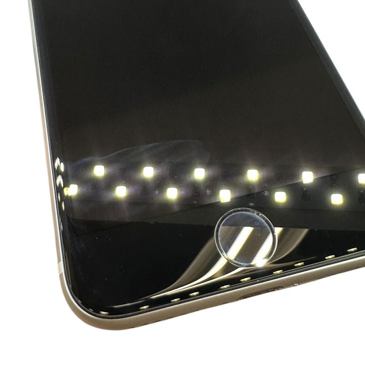 �ڥХåƥ꡼93%��iPhone��SE����2�����64GB���ۥ磻�ȡ�SIM�ե꡼��au��