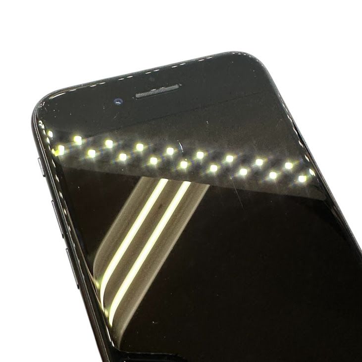 iPhone��SE����2�����64GB���֥�å���SIM�ե꡼