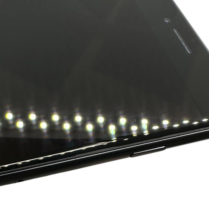 �ڥХåƥ꡼100%��iPhone��SE����3�����64GB���ߥåɥʥ��ȡ�SIM�ե꡼��au��