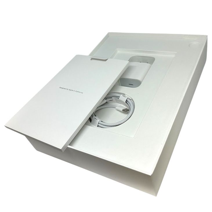 �ڥХåƥ꡼100%��iPad��11��Wi��Fi��128GB���֥롼