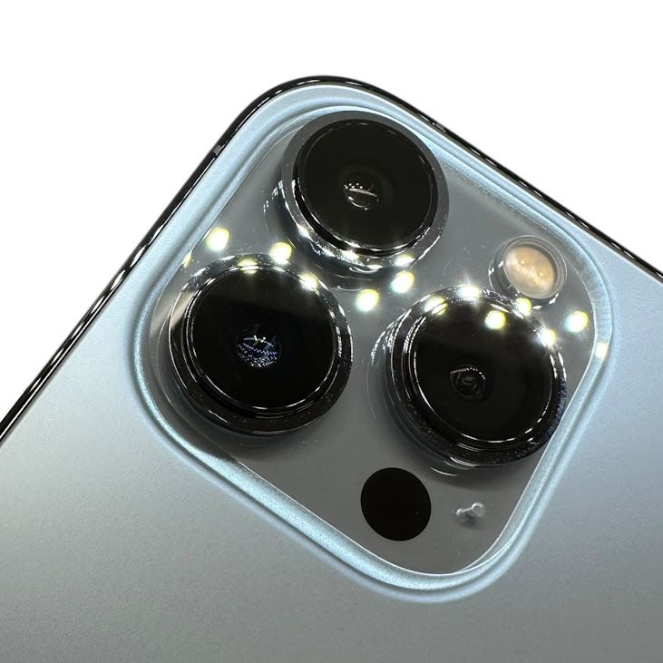 �ڥХåƥ꡼100%��iPhone��13ProMax��256GB��������֥롼��SIM�ե꡼��au��