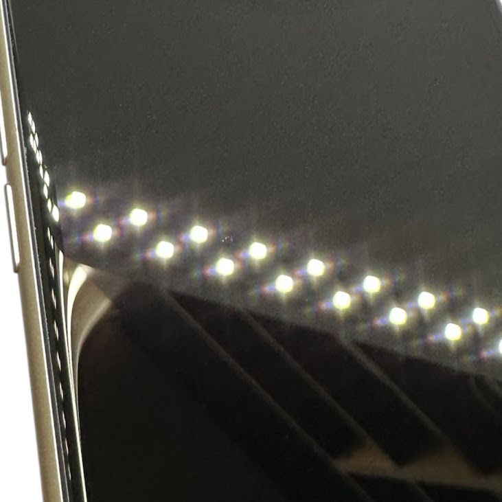 �ڥХåƥ꡼100%��iPhone��SE����3�����64GB���������饤�ȡ�SIM�ե꡼���ɥ�����