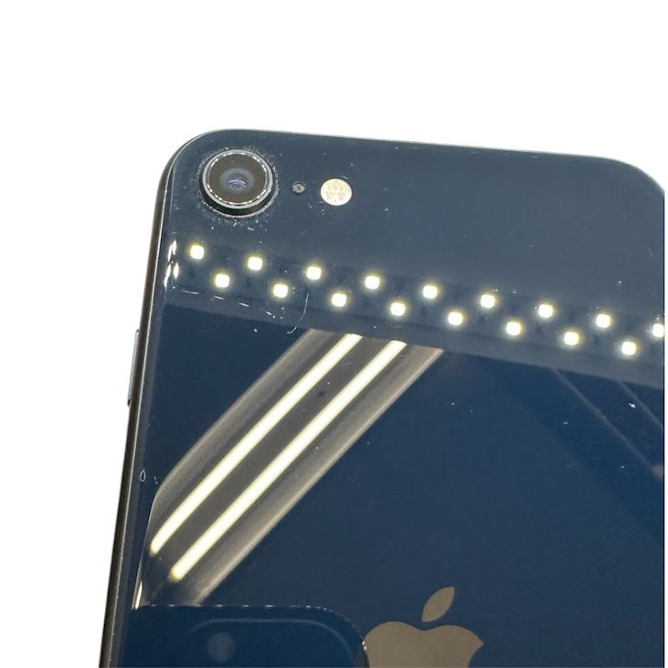 �ڥХåƥ꡼86%��iPhone��SE����3�����64GB���ߥåɥʥ��ȡ�SIM�ե꡼��au��