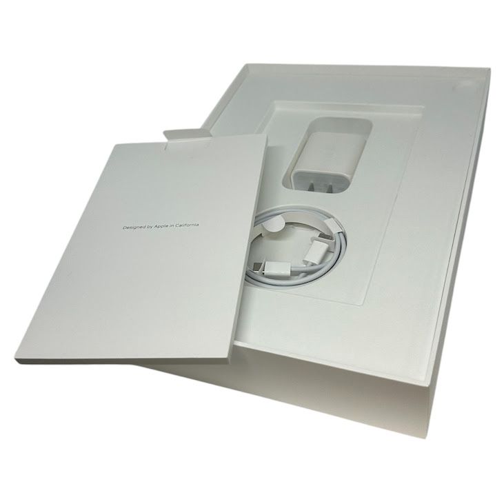 �ڥХåƥ꡼100%��iPadAir��5��Wi��Fi��64GB���֥롼