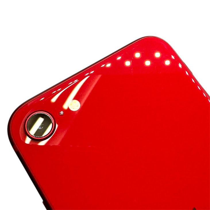 �ڥХåƥ꡼100%��iPhone��SE����2�����64GB���ץ������ȥ�åɡ�SIM�ե꡼