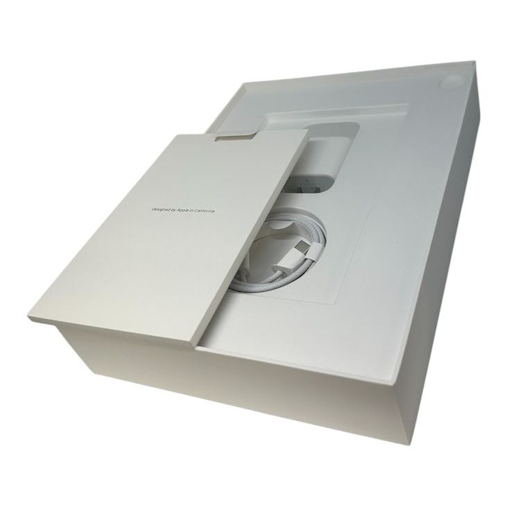 �ڥХåƥ꡼100%��iPadAir��11�������8�����M4�ˡ�Wi��Fi��256GB�����쥤