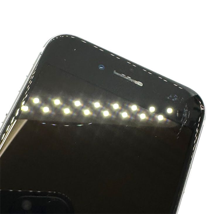 �ڥХåƥ꡼94%��iPhone��SE����2�����64GB���ۥ磻�ȡ�SIM�ե꡼��au��