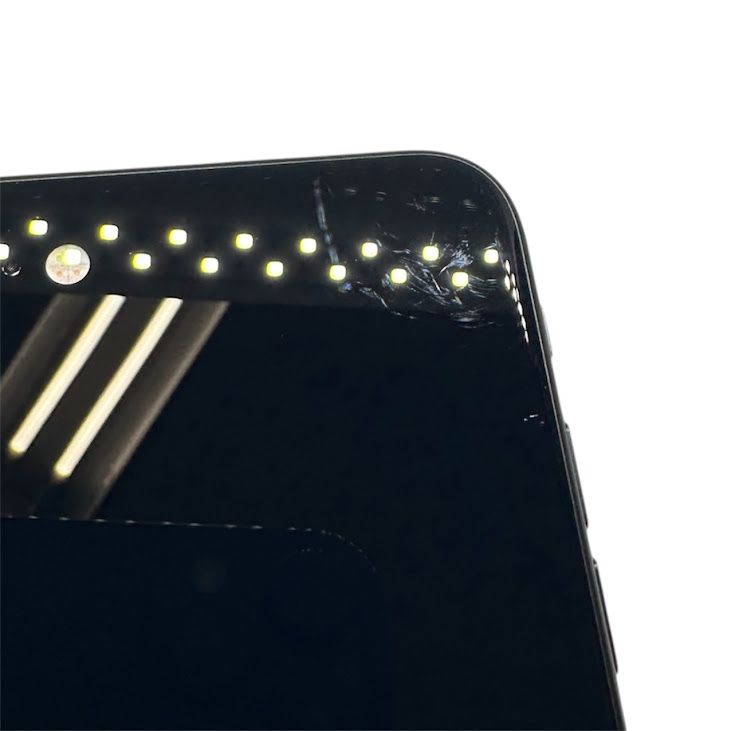 �ڥХåƥ꡼94%��iPhone��SE����3�����64GB���ߥåɥʥ��ȡ�SIM�ե꡼��au��