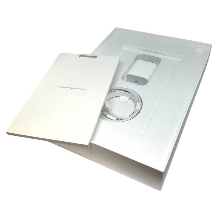 �ڥХåƥ꡼100%��iPad��11��Wi��Fi��128GB���֥롼