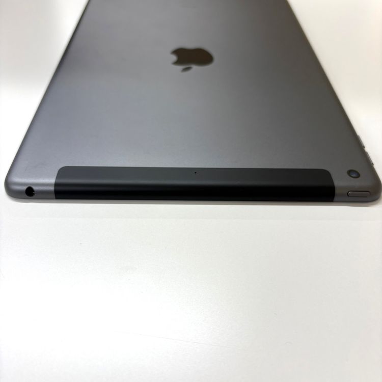 �ڽ���Ź���ݺѡ�iPad ��8���� 128GB Wi-Fi+Cellular��ǥ�