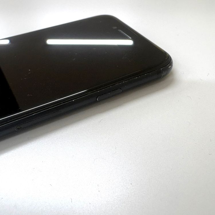 �ڽ���Ź���ݺѡ�iPhone7 32GB �����åȥ֥�å� �Хåƥ꡼100%