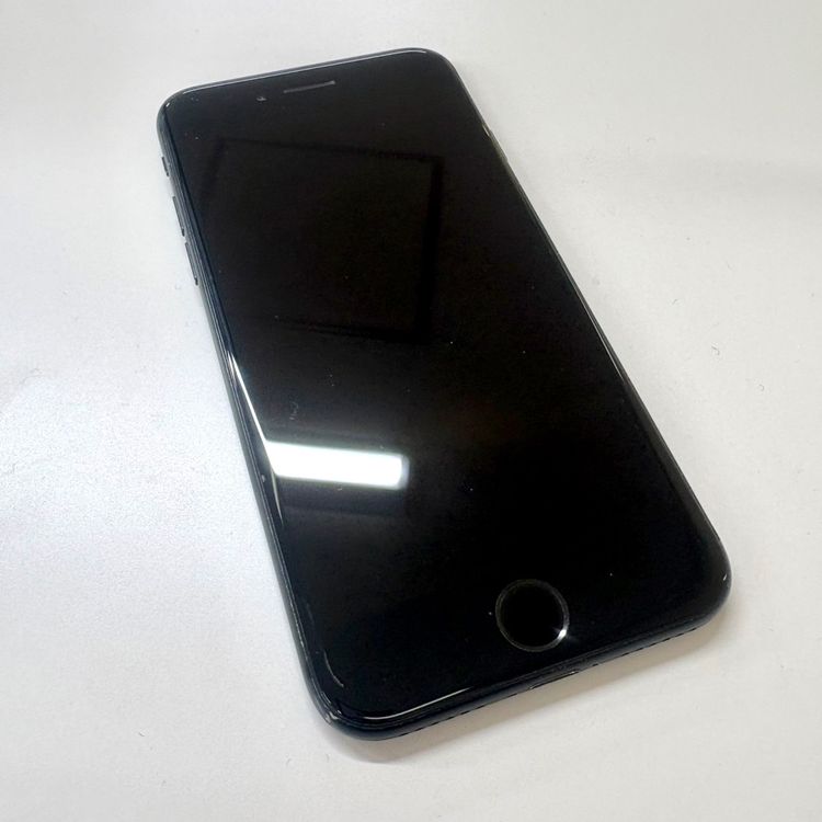 �ڽ���Ź���ݺѡ�iPhone7 32GB �����åȥ֥�å� �Хåƥ꡼100%