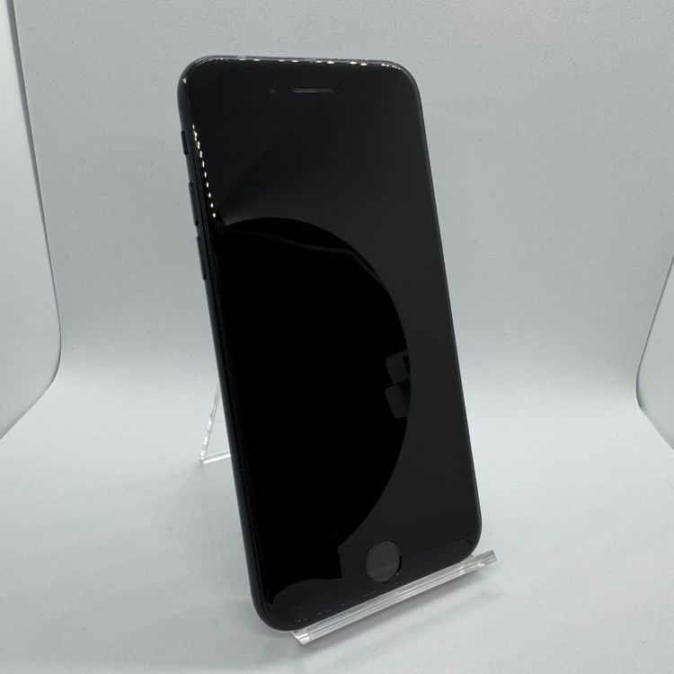 �ڥХåƥ꡼85%��iPhoneSE��3���� 64GB