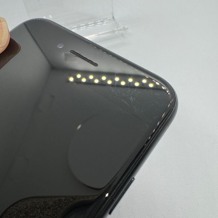 �ڥХåƥ꡼86%��iPhoneSE��3���� 64GB