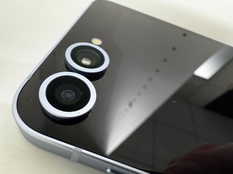 ��̤���ѵ��Galaxy Z Flip6 SCG29 256GB�úǿ��ޤꤿ���ߥ��ޥ�