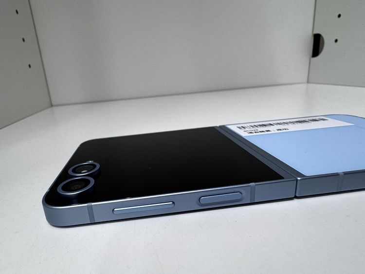 ��̤���ѵ��Galaxy Z Flip6 SCG29 256GB�úǿ��ޤꤿ���ߥ��ޥ�