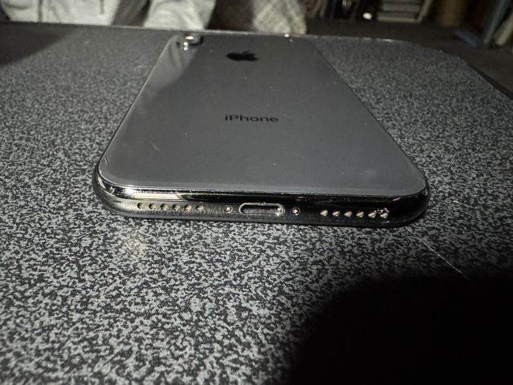 au iPhoneX 64GB �֥�å���BT100%