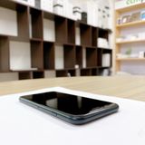 iPhone SE ��3���� 64GB �ߥåɥʥ��� �Хåƥ꡼ 84% ������ SIM�ե꡼