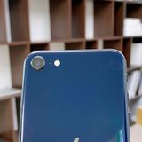 iPhone SE ��3���� 64GB �ߥåɥʥ��� �Хåƥ꡼ 93% ������ SIM�ե꡼