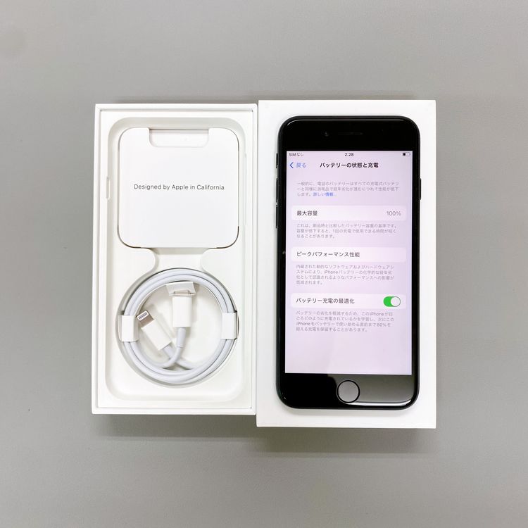 iPhone SE ��3���� 64GB �ߥåɥʥ��� �Хåƥ꡼ 100% ������ SIM�ե꡼