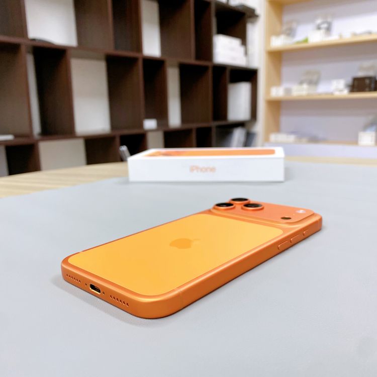 iPhone 17 ProMax 256GB ����� �Хåƥ꡼ 100% ������ SIM�ե꡼