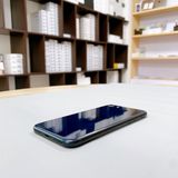 iPhone SE ��3���� 128GB �ߥåɥʥ��� �Хåƥ꡼ 96% ������ SIM�ե꡼