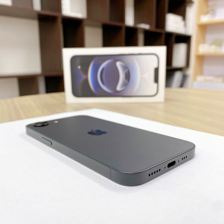 iPhone 16E 256GB �֥�å� �Хåƥ꡼ 91% ������ SIM�ե꡼