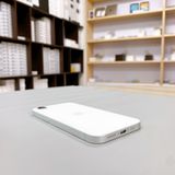 iPhone 16E 256GB �ۥ磻�� �Хåƥ꡼ 100% ������ SIM�ե꡼