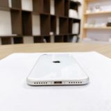 iPhone SE ��2���� 64GB �ۥ磻�� �Хåƥ꡼ 86% ������ SIM�ե꡼